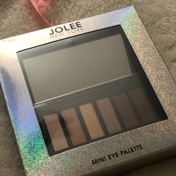 Mini Eyeshadow Palette - Picture 4 of 4